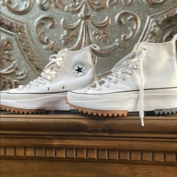 Converse Women's White Platform High-Tops - Picture 1 of 5